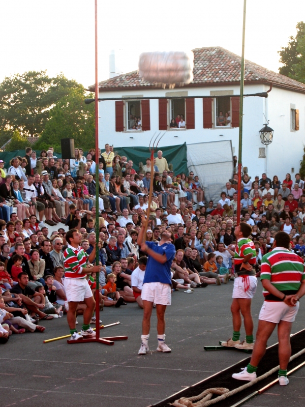 Xoka Tira Arrangoitze - Mairie d'Arcangues - Pays Basque